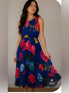 Maxi Dress, open back, vibrant floral print